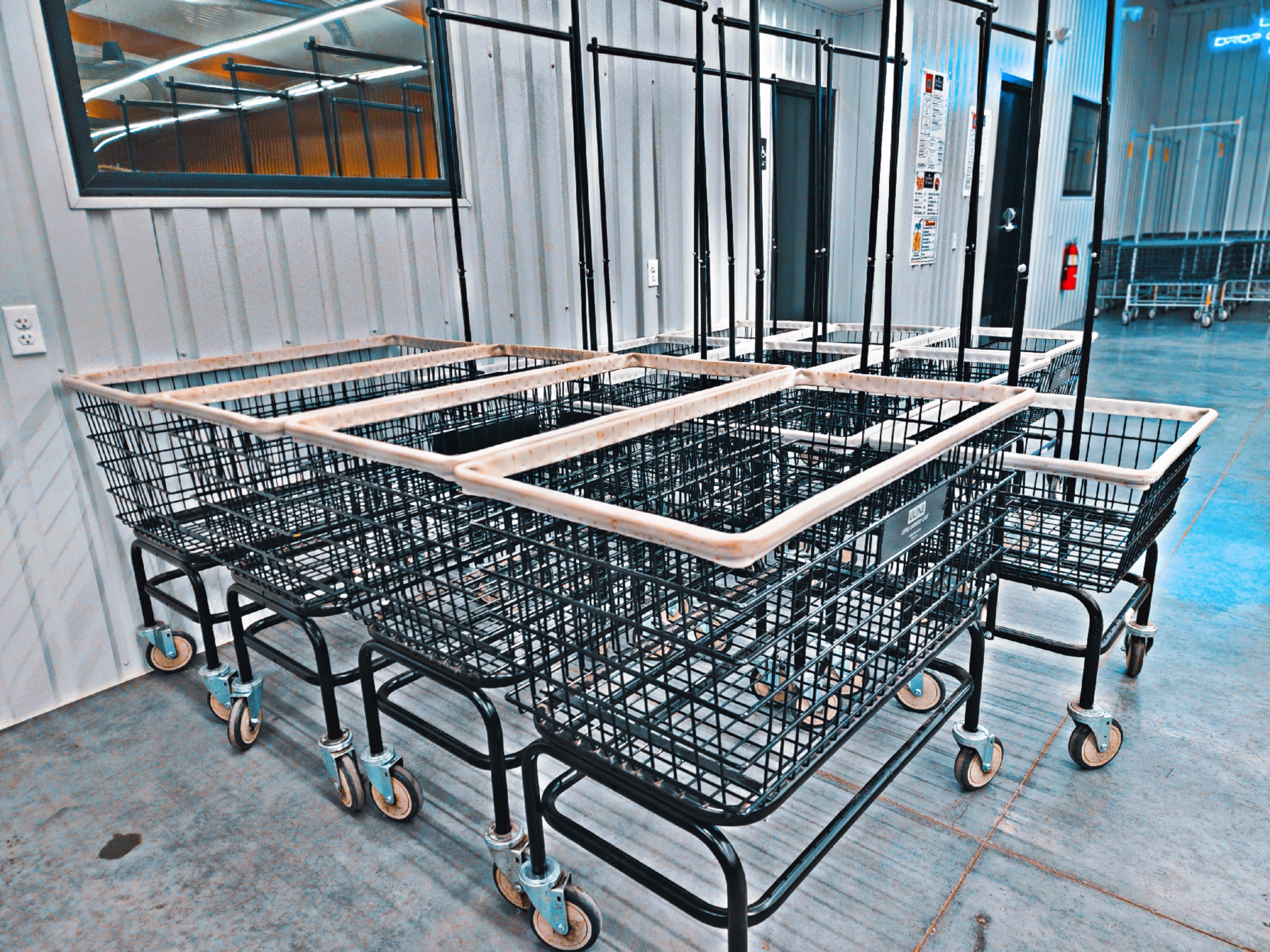 Laundry Pickup And Delivery Services Wash And Fold Laundromat Carlsbad New Mexico (10)